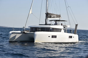Lagoon 42 „AKTIS (air condition, generator, watermaker)“ – fotka 3