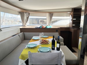 Lagoon 46 „MPLE (air condition, generator, water maker)“ – fotka 8