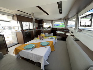 Lagoon 46 „MPLE (air condition, generator, water maker)“ – fotka 2