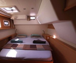 Lagoon 450 Flybridge „AMELIA (A/C, Generator, Watermaker)“ – fotka 10