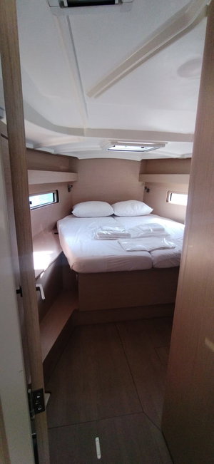 Oceanis 40.1 „FERRARI“ – fotka 11
