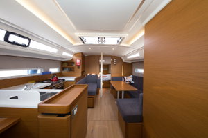 Sun Odyssey 410 „Suncity 3“ – fotka 3
