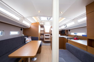 Sun Odyssey 410 „Suncity 3“ – fotka 6