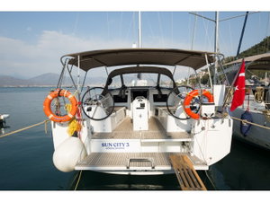 Sun Odyssey 410 „Suncity 3“ – fotka 1