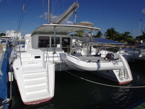 Lagoon 421 „Estrella“ – fotka 1