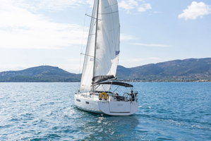 Sun Odyssey 440 „Esperos“ – fotka 9