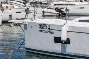 Bavaria C42 „Maraschino“ – fotka 30