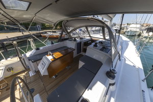 Bavaria C42 „Maraschino“ – fotka 28