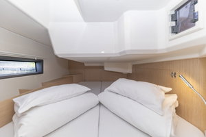 Bavaria C42 „Maraschino“ – fotka 6