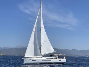 Sun Odyssey 490 „Derya“ – fotka 1