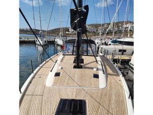 First 53 „Extra Mile“ – fotka 1