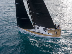Grand Soleil 44 Performance „Aloha“ – fotka 1