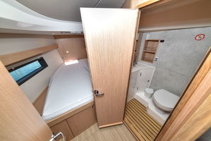 Bavaria C42 „Mauvic“ – fotka 28