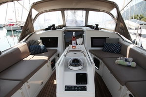 Sun Odyssey 410 „PANGEO“ – fotka 2