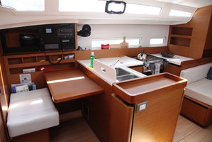 Sun Odyssey 410 „PANGEO“ – fotka 4