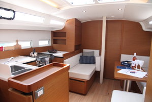 Sun Odyssey 410 „PANGEO“ – fotka 5
