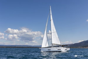 Dufour 530 „Agnese - Water maker, Solar Panel“ – fotka 3