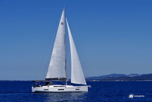Dufour 530 „Agnese - Water maker, Solar Panel“ – fotka 5