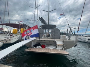 First 44 „CHECKMATE“ – fotka 15