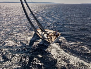First 44 „CHECKMATE“ – fotka 7