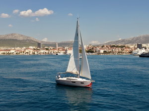 Oceanis 34.1 „ROOKIE“ – fotka 1