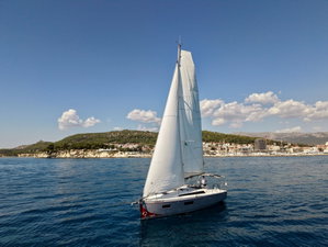 Oceanis 34.1 „ROOKIE“ – fotka 4
