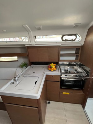Oceanis 34.1 „ROOKIE“ – fotka 33