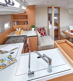 Sun Odyssey 410 „Lyon“ – fotka 12