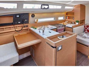 Sun Odyssey 410 „Lyon“ – fotka 2