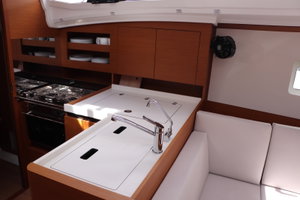 Sun Odyssey 380 „Bura Kiss“ – fotka 11