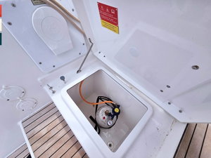 Dufour 470 „Sonata (A/C & gen)“ – fotka 15