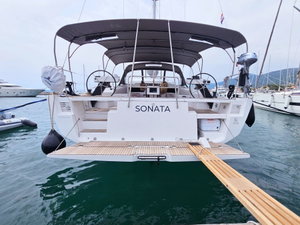 Dufour 470 „Sonata (A/C & gen)“ – fotka 2