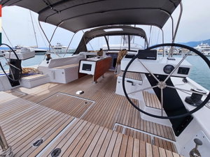 Dufour 470 „Toccata (A/C & gen)“ – fotka 12