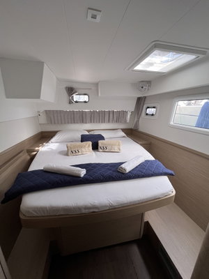 Lagoon 42 „Amlad“ – fotka 11