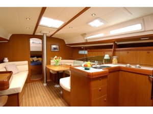 Sun Odyssey 42i „Black Pearl“ – fotka 2