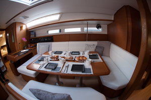 Sun Odyssey 519 „MAISTROS“ – fotka 7