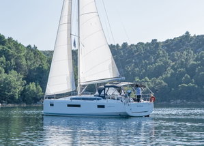Sun Odyssey 410 „First Date“ – fotka 7
