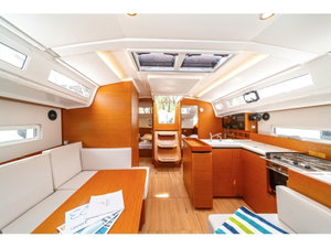 Sun Odyssey 410 „First Date“ – fotka 6