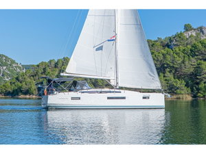 Sun Odyssey 410 „First Date“ – fotka 1