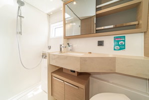 Lagoon 46 „First Care“ – fotka 16