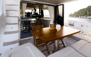 Azimut 55 „BE HAPPY“ – fotka 13