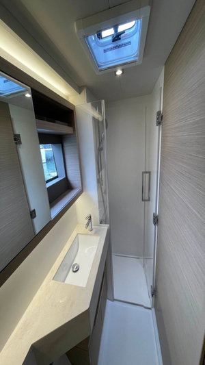 Lagoon 51 „AEGEUS (A/C, Gen, W.Maker, Teak cockpit, underwater lights)“ – fotka 19