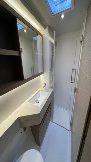 Lagoon 51 „AEGEUS (A/C, Gen, W.Maker, Teak cockpit, underwater lights)“ – fotka 17