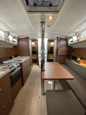 Oceanis 38.1 „Cocco“ – fotka 18