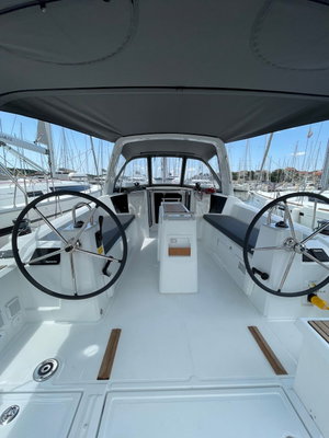 Oceanis 38.1 „Cocco“ – fotka 6