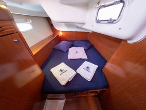 Oceanis 40 „Violet“ – fotka 16