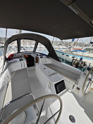 Oceanis 40 „Violet“ – fotka 4