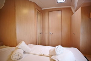 Bavaria C42 „Oktana (Pax 8)“ – fotka 3