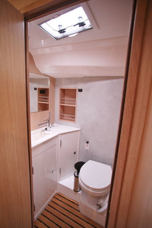 Bavaria C42 „Oktana (Pax 8)“ – fotka 22