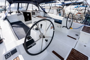 Oceanis 38.1